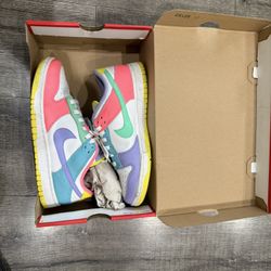 Nike Dunk Low Wmns 