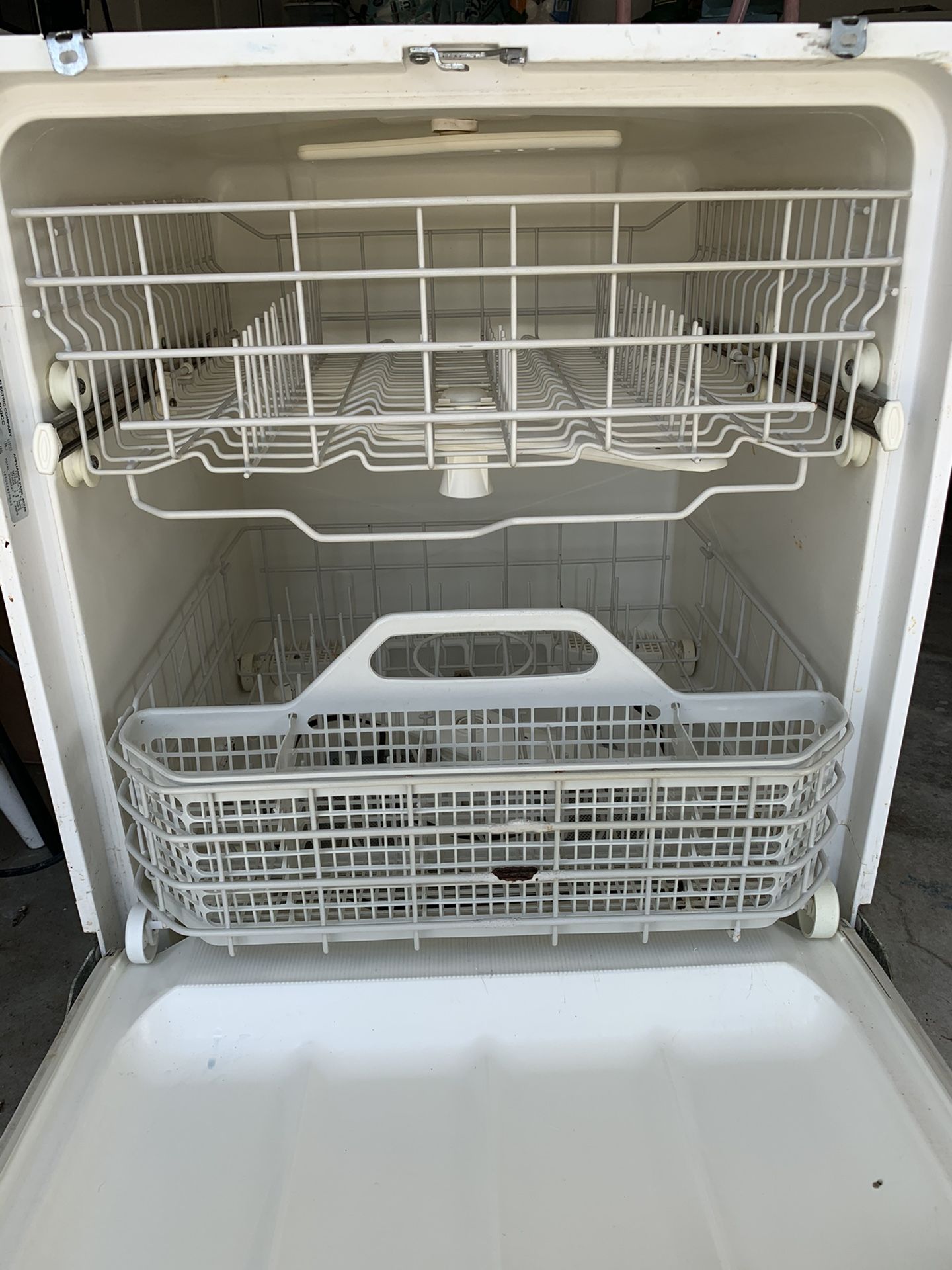 FREE GE Triton Dishwasher for Sale in Murrieta, CA OfferUp
