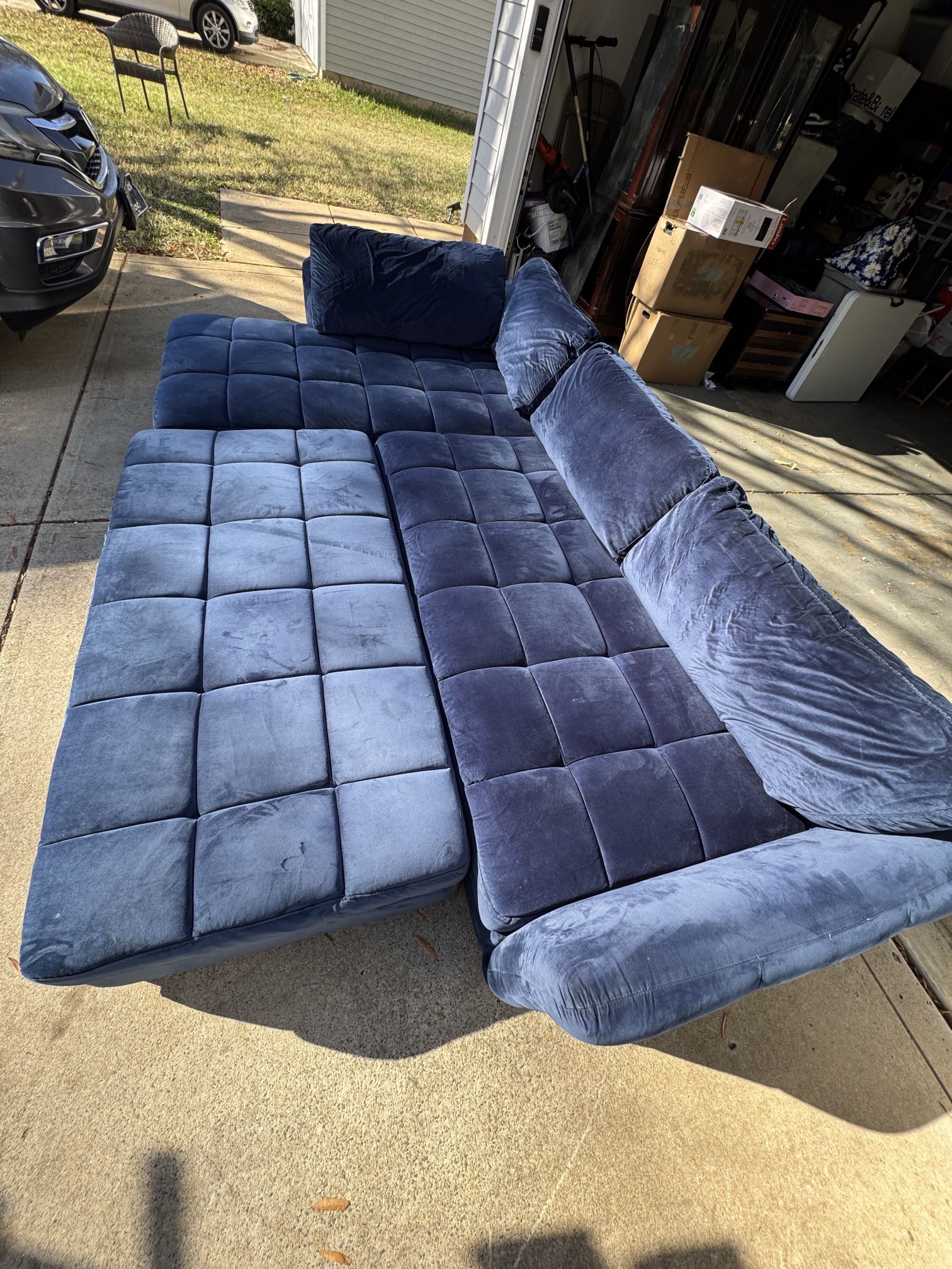 Sectional Couch With Bed Feature 