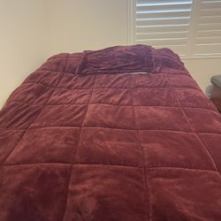 Beautiful Twin Size Blanket 