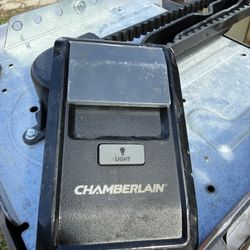 Chamberline Garage Opener With Remote