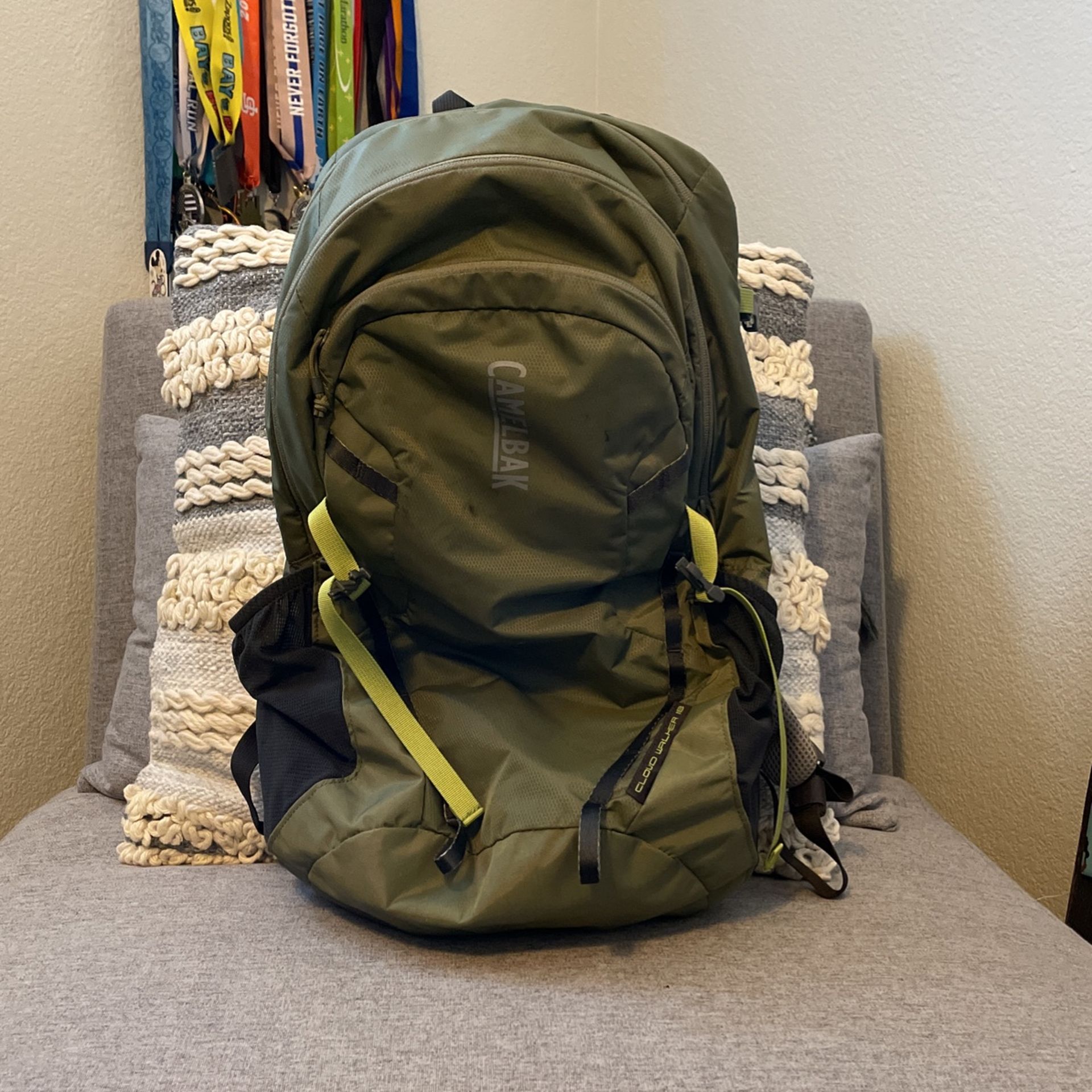 Camelbak Cloud Walker 18