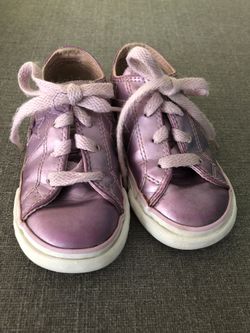 Size 7 Metallic Lilac Purple Converse