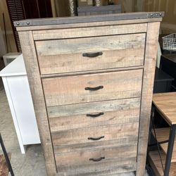Dresser Very Good Condition