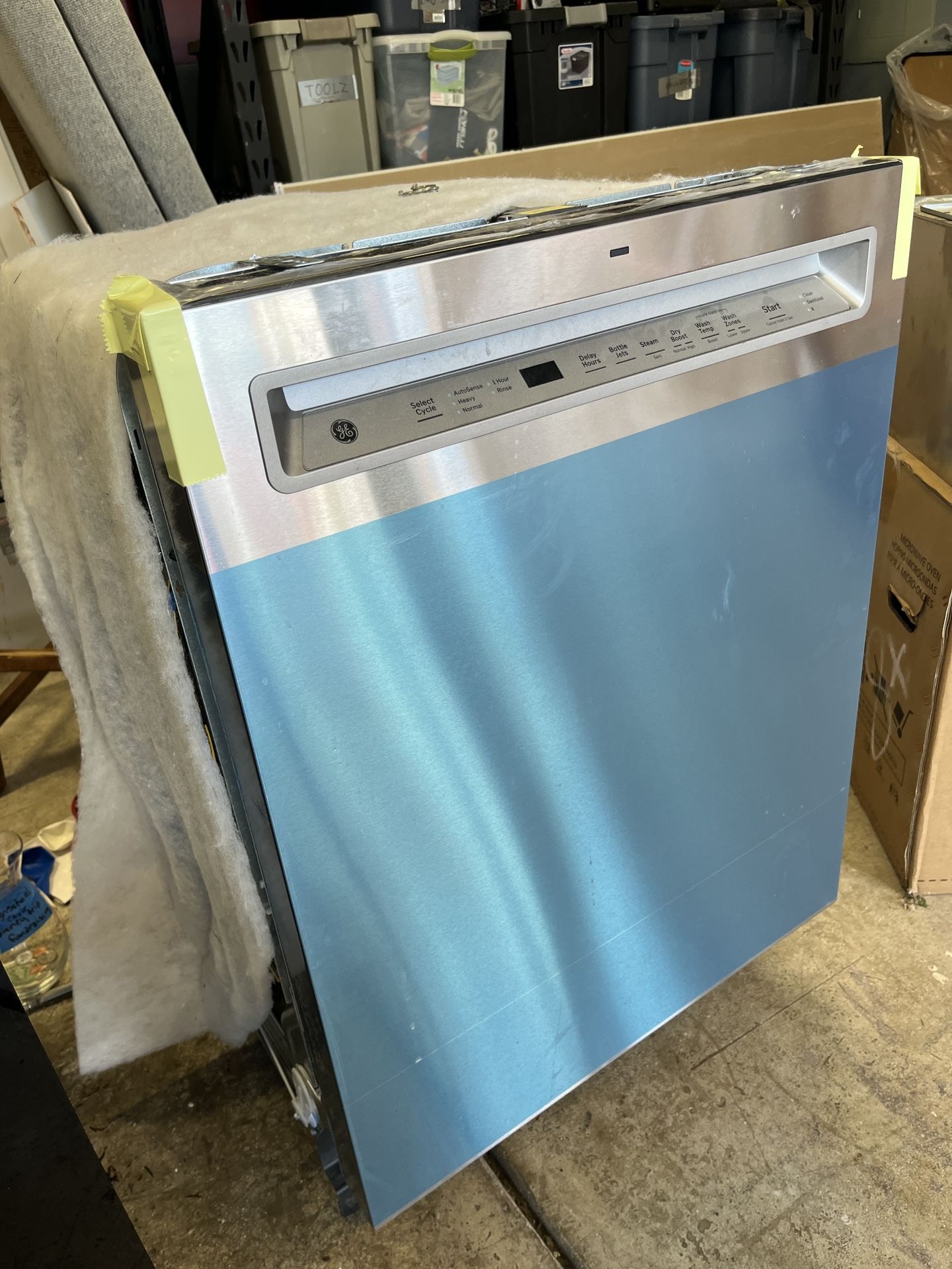 Ge Dishwasher (Brand New)