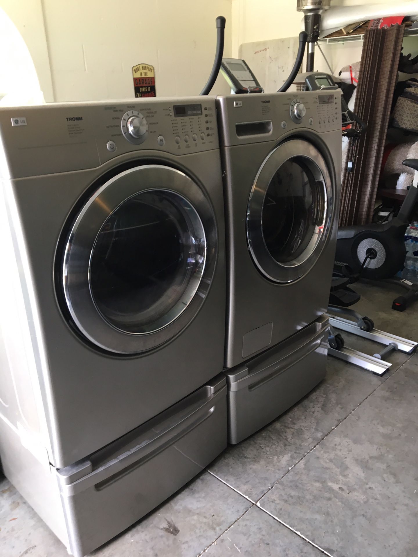 LG ELECTRIC TROMM WASHER & DRYER with Pedestals