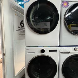 LG Washer/ Dryer Set  Stack 🌸