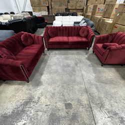 FREE DELIVERY AND INSTALLAT 🚚 Brand New in Box 📦 3 - Piece Living Room set Velvet Red