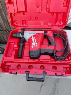 Milwaukee M18 1- 3/4 rotary hammer