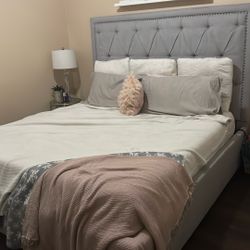 King Upholstered Frame 