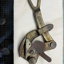 Klein Parallel Jaw Grip  /   $45