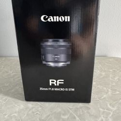 Canon RF 35mm F1.8 is Macro STM Lens