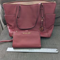 Michael Kors Tote And Wristlet