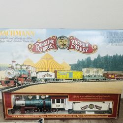 Bachmann Large Scale Ringling Bros and Barnum & Bailey Electric Train Set