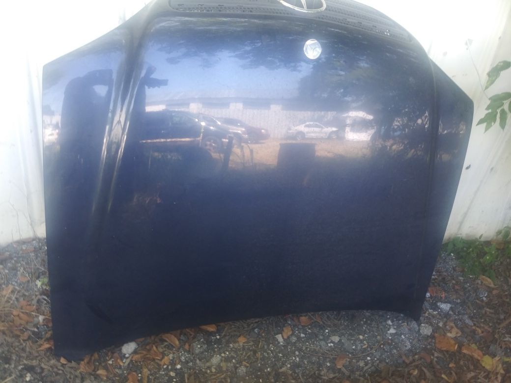 2001 Mercedes Benz Suv Hood for sale