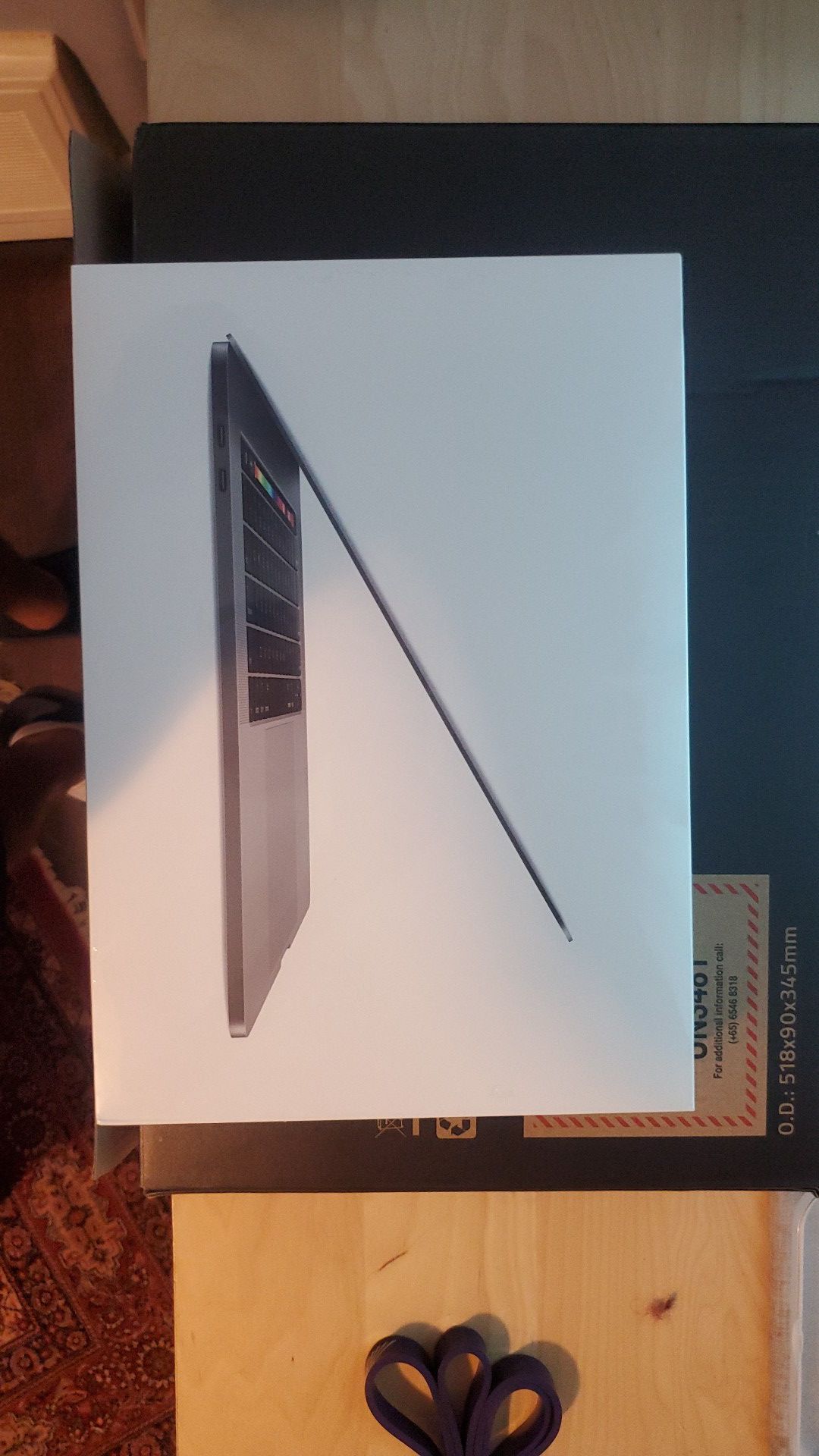 Macbook Pro 15in. Latest Model 2019 i9