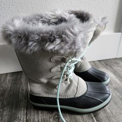 Snow Boots Size 5