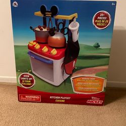 Disney Junior Mickey Kitchen Playset/hablo Español