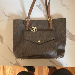 Micheal Kors Bag