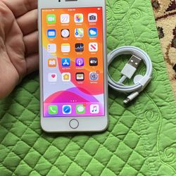 iPhone 7 128 GB unlocked For All Carriers 