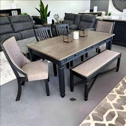 Tyler Creek Black-Gray Dining Room Set
Table+4 Side Chairs+Bench)