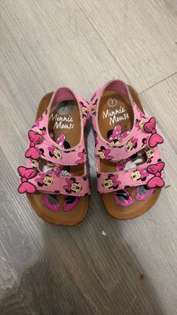 Minnie mouse sandal size 7c￼