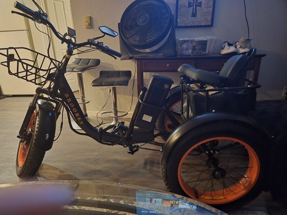 Broobey Electronic 3 Wheel Trike