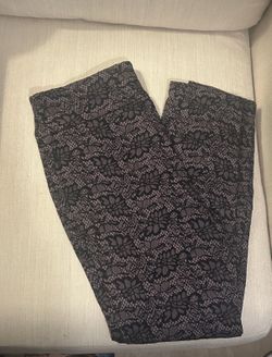 Vintage purple and black lace floral print legging pants