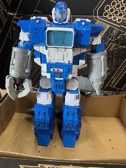 Transformers Generations Selects Legacy Evolution 24 Inch Titan Class Classic Transformers Guardian Robot and Lunar-Tread Action Figure with Hasbro Tr