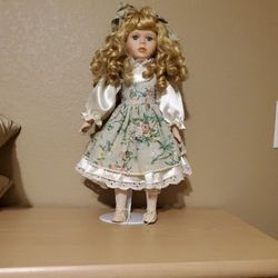Old Fashion Doll