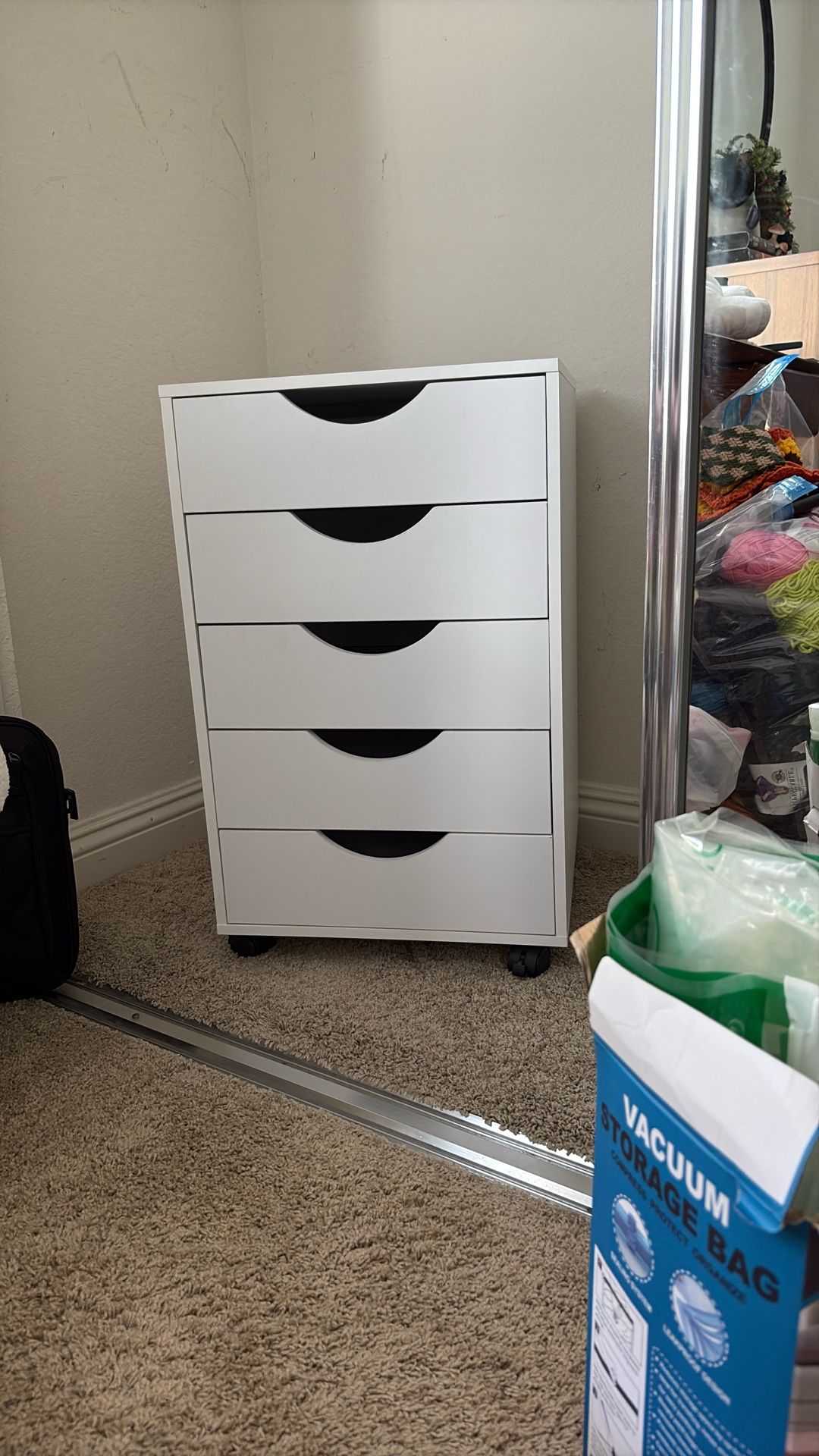 5 Drawer Storage Unit With Casters - White