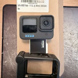 GoPro Hero 11 W/ Media Mod