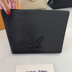 Louis Vuitton clutch EPI 