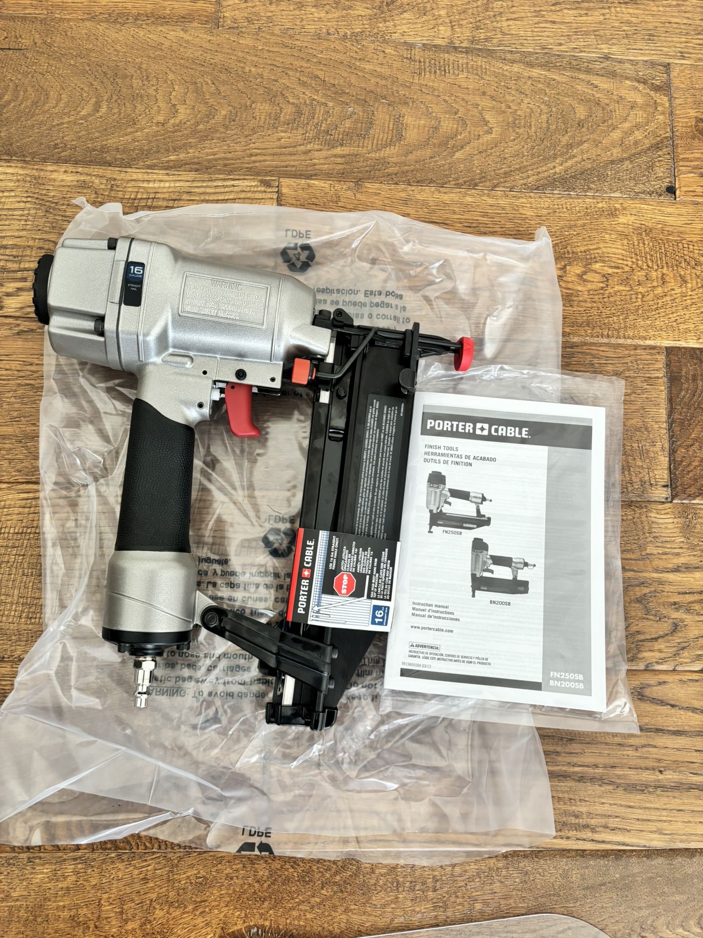 NEW Porter Cable FN250C 16 Gauge Finish Nailer