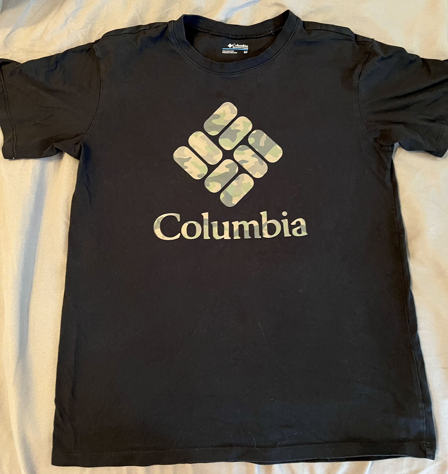Women’s Size S Columbia Shirt
