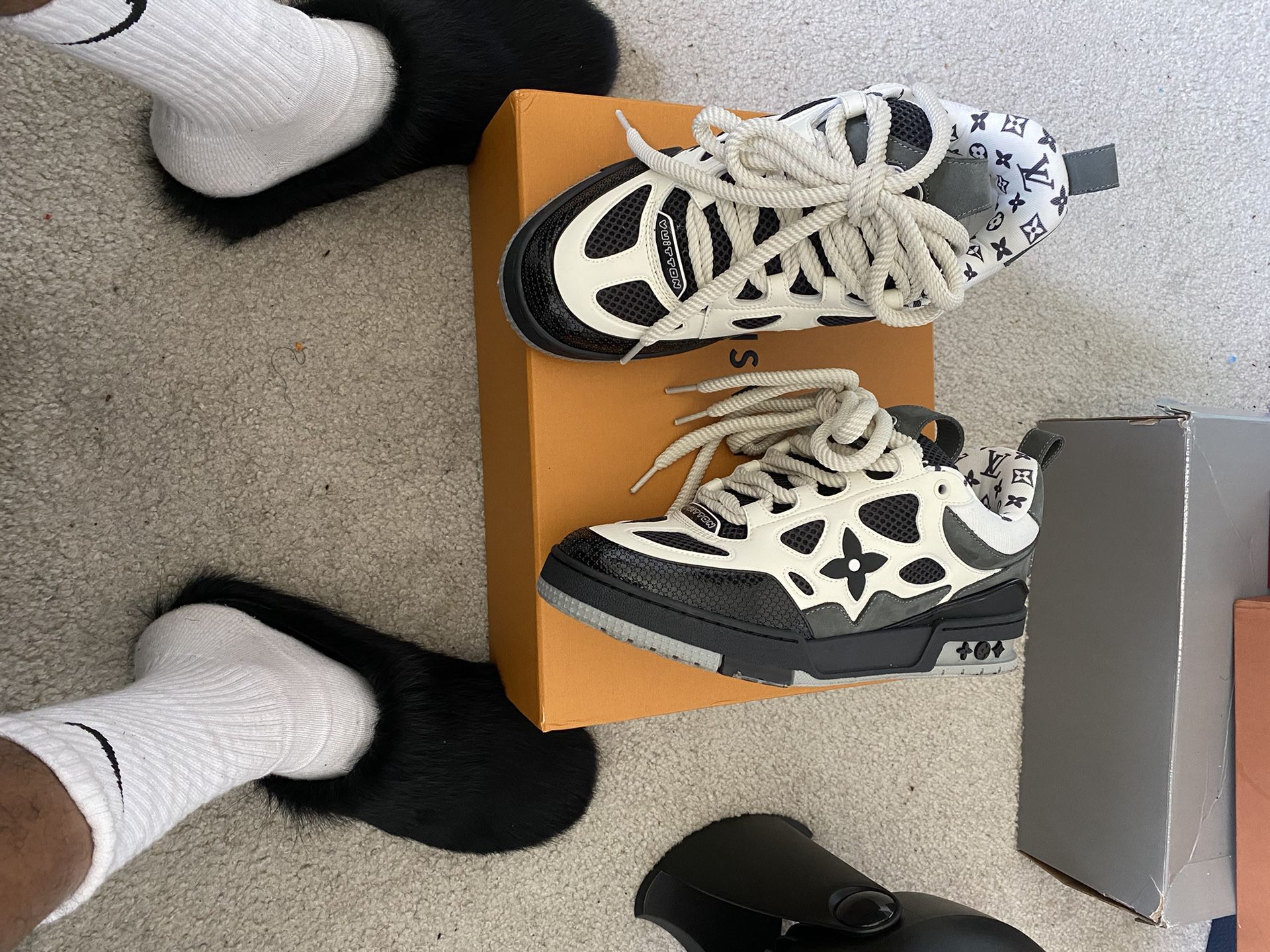 Lv Skates