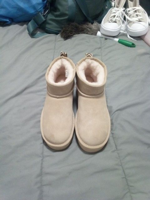 BEARPAW BOOTS