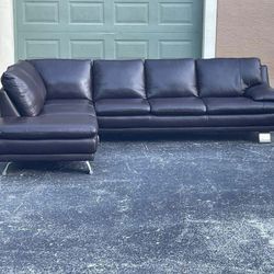 Sectional Sofa/Couch  - Leather - Delivery Available 🚛
