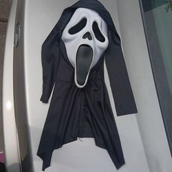 Ghostface Scream Mask Offically Licensed Fun World 2017