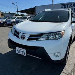 2014 Toyota RAV4 XLE SUV 4DR