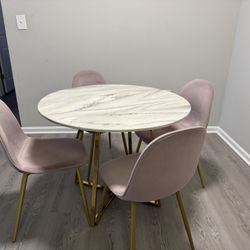 Round Dining Table Set