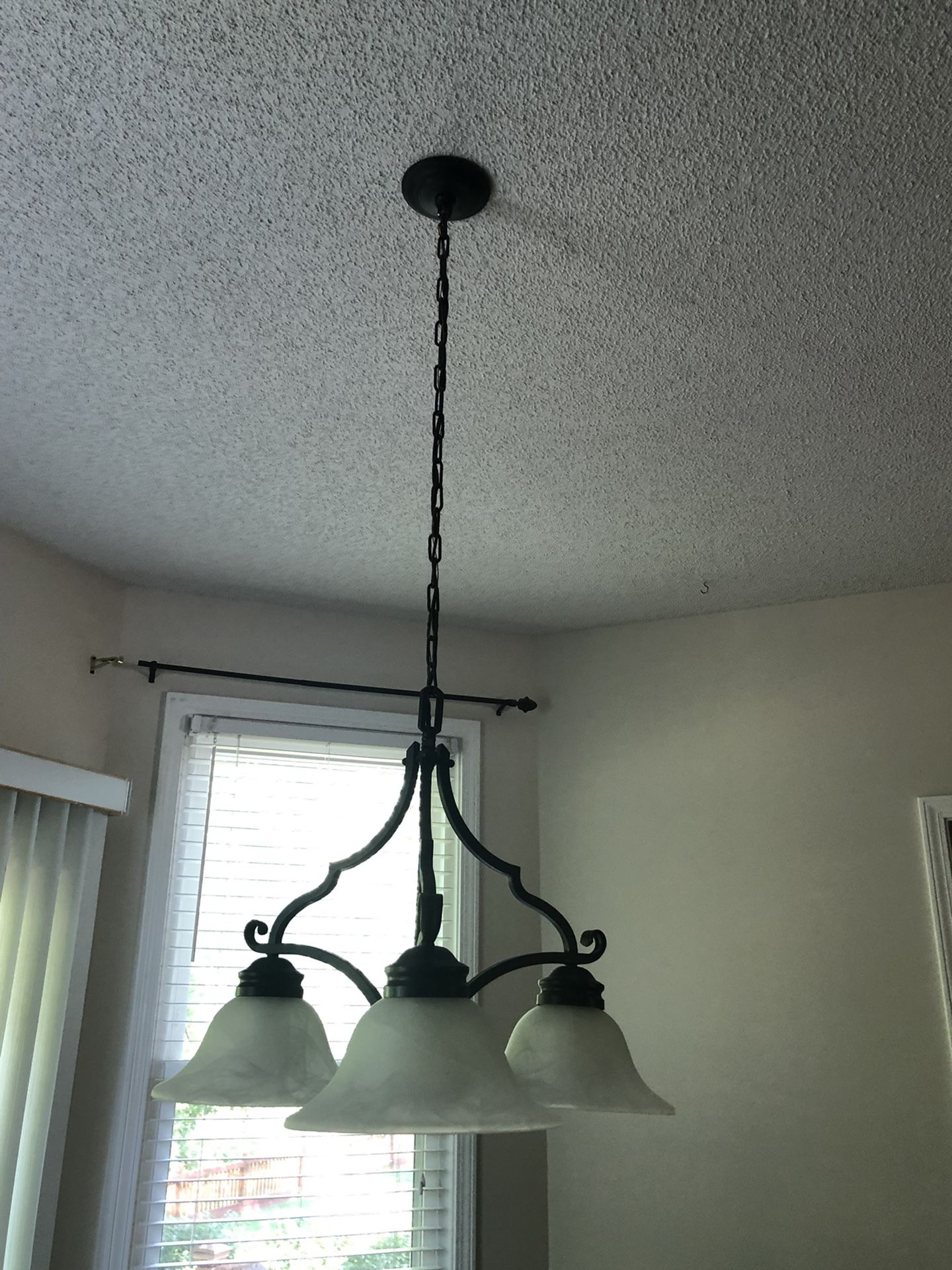 Chandelier 