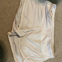 Lululemon Speed Up Short Size 4 NO UNDERWEAR