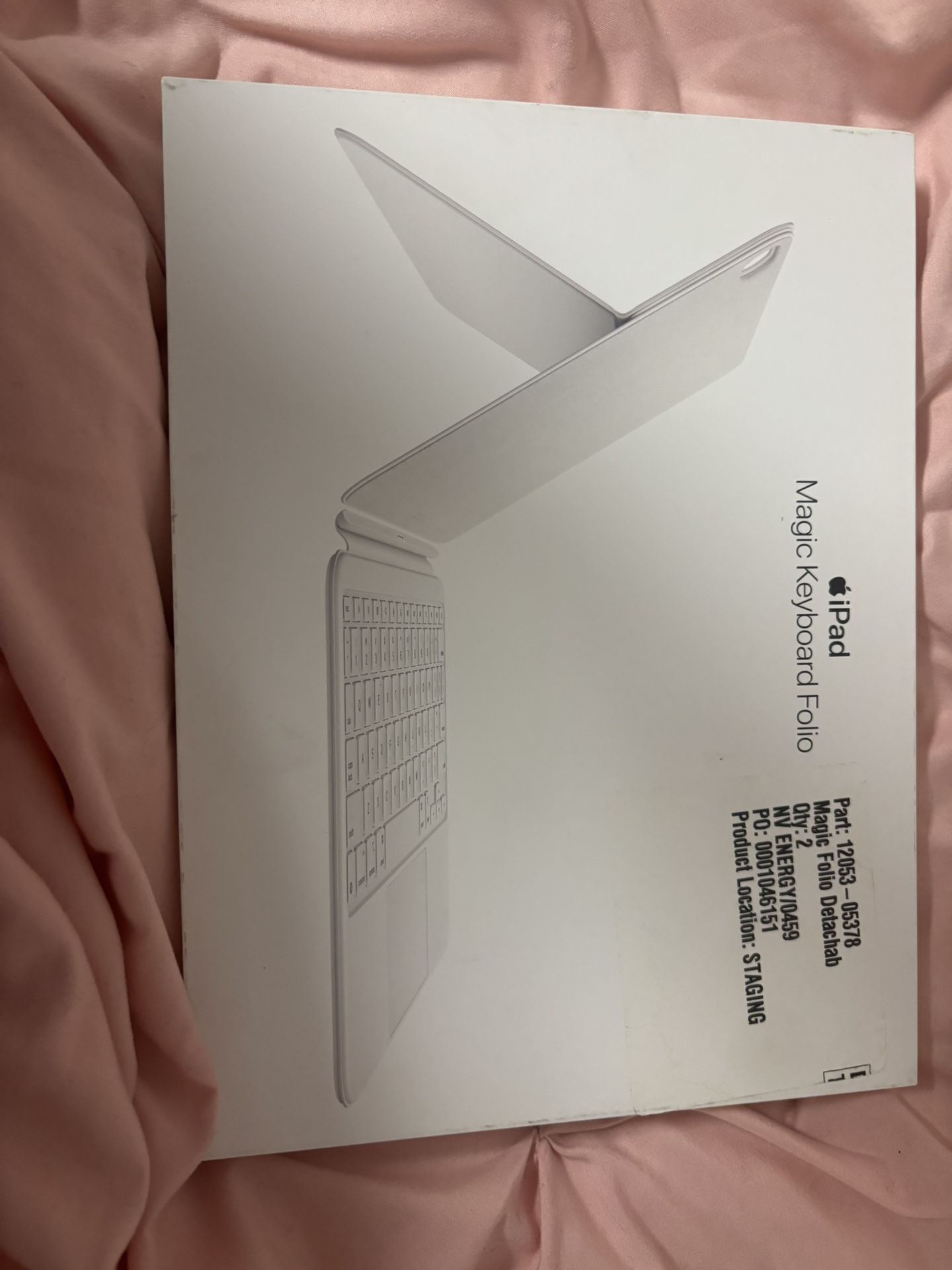 Brand New 10th Gen iPad Folio Magic Keyboard with touchpad