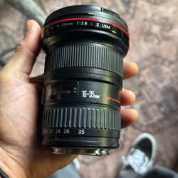 Canon EF 16-35mm f/2.8L ll USM Zoom Lens for Canon EF Cameras