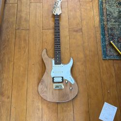 Yamaha Pacifica 112V Electric Guitar 