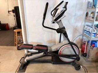 ProForm Endurance 920 E Elliptical — Excellent Condition