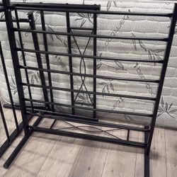 Twin Bed Frame & Mattress 