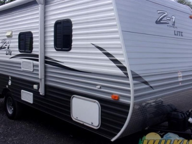 Photo 2017 CROSSROADS RV ZINGER Z1 SERIES LITE ZR18SS