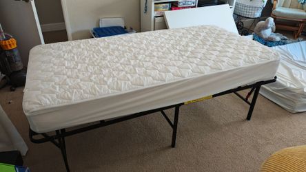 Twin frame and bed